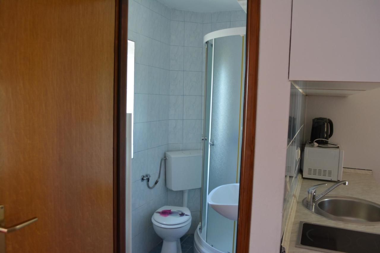 Guesthouse Andja Smoljanac Buitenkant foto